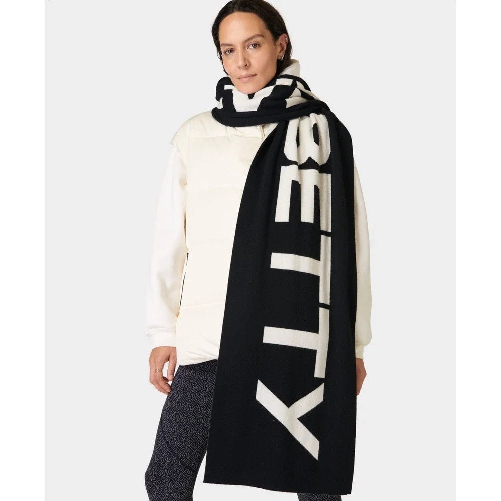 Sweaty Betty Scarf Black Cream Spell‎ Out Winter Warm super soft 95 x 15 neq